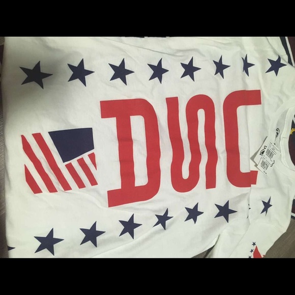 4 shirts for a great deal - Picture 3 of 4